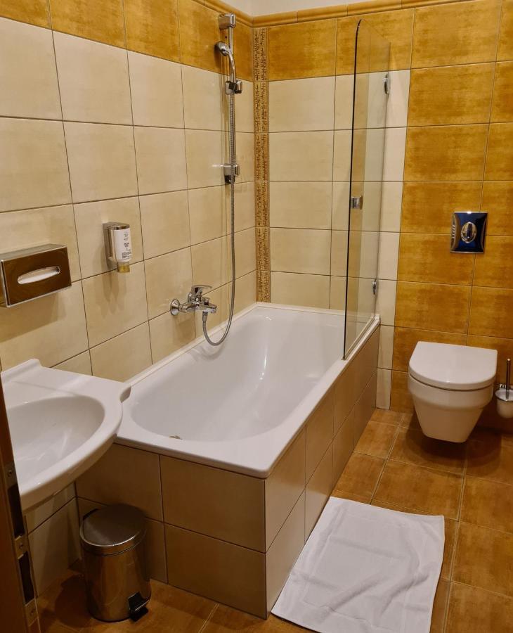 Hotel Slovan Jeseník Kültér fotó