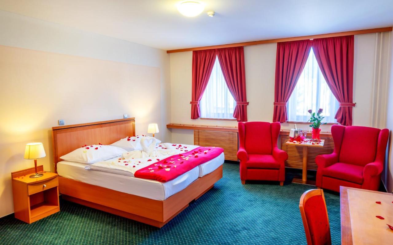 Hotel Slovan Jeseník Kültér fotó
