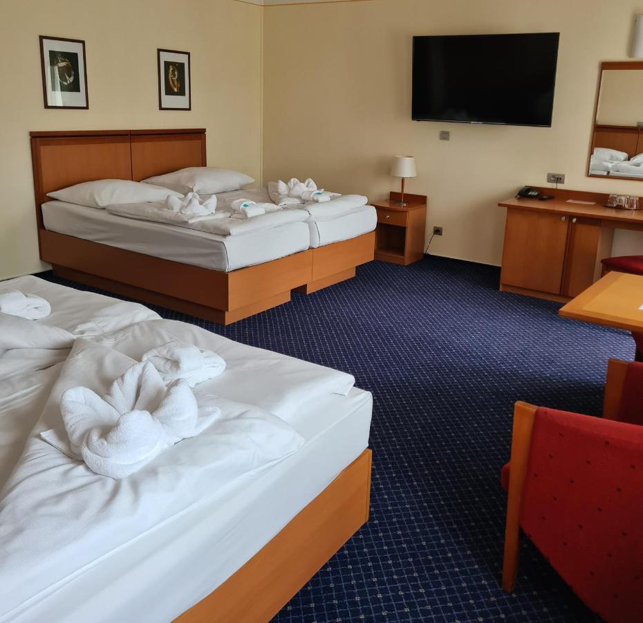 Hotel Slovan Jeseník Kültér fotó